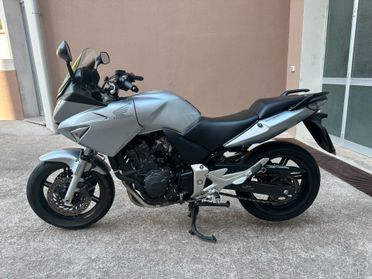 Honda CBF 600