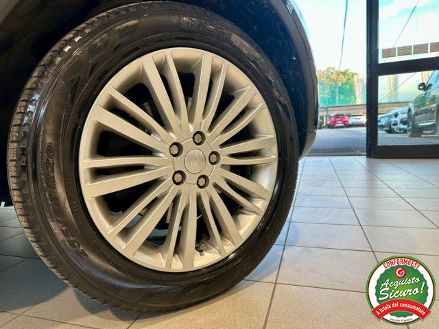 LAND ROVER Discovery 2.0 SD4 240CV SE *7 POSTI*