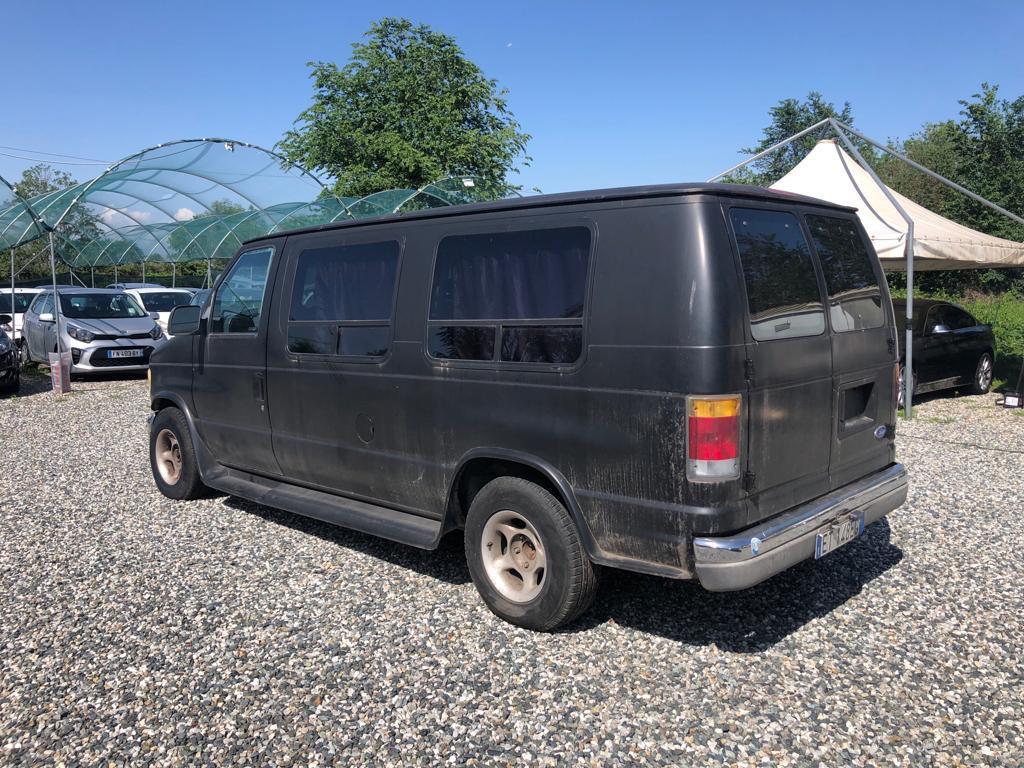 Ford Econoline FORD ECONOLINE 5800 8 POSTI AUTOVETTURA