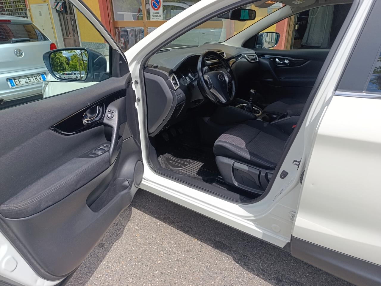 Nissan Qashqai 1.2 DIG-T FULL OPTIONAL UNICO PROPRIETARIO