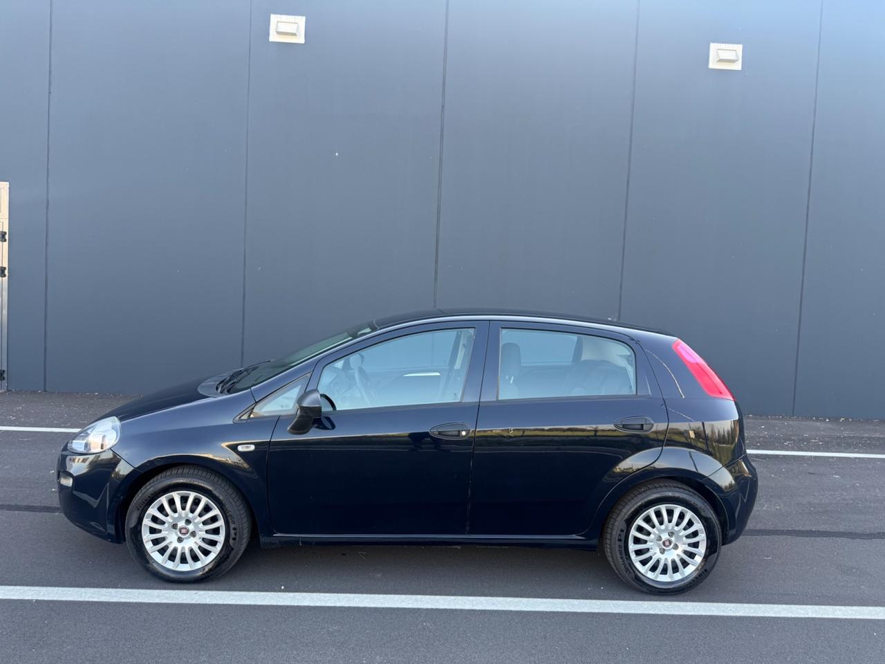 Fiat Punto 1.3 MJT II S&S 95 CV 5 porte Street