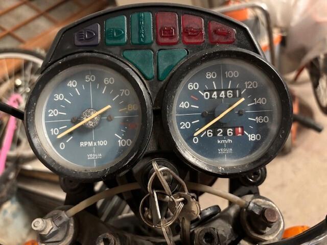 Moto Guzzi V35 ANCHE PERMUTA O SCAMBIO