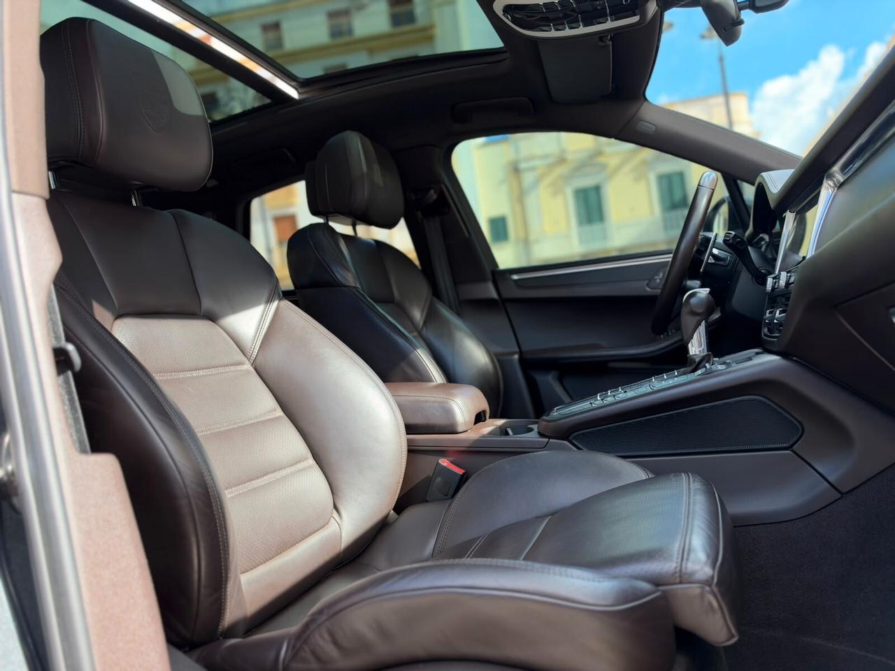 Porsche Macan 2.0 245 cv TURBO DESIGN TETTO SCARICHI