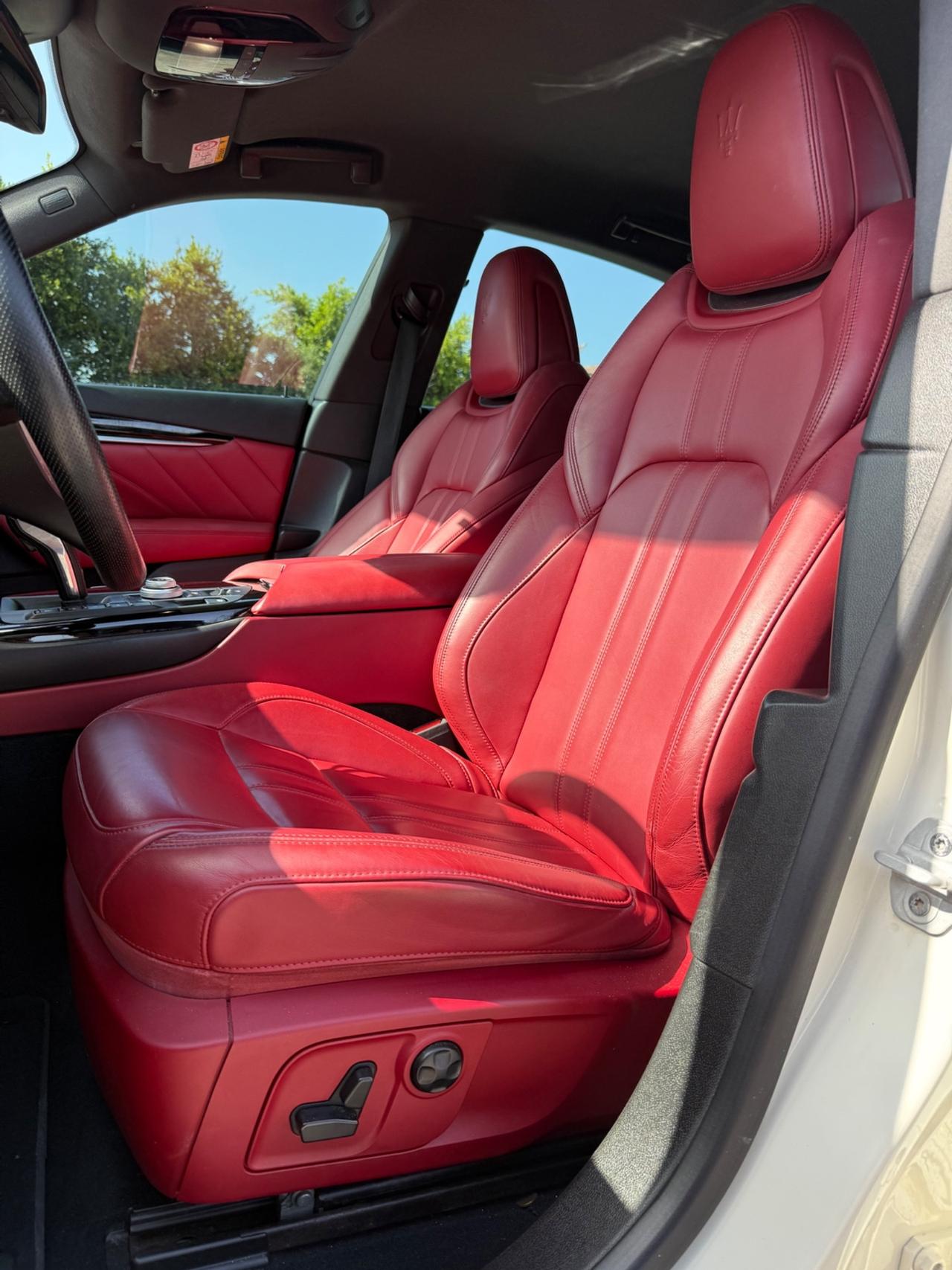 Maserati Levante V6 Diesel 275 CV AWD Gransport