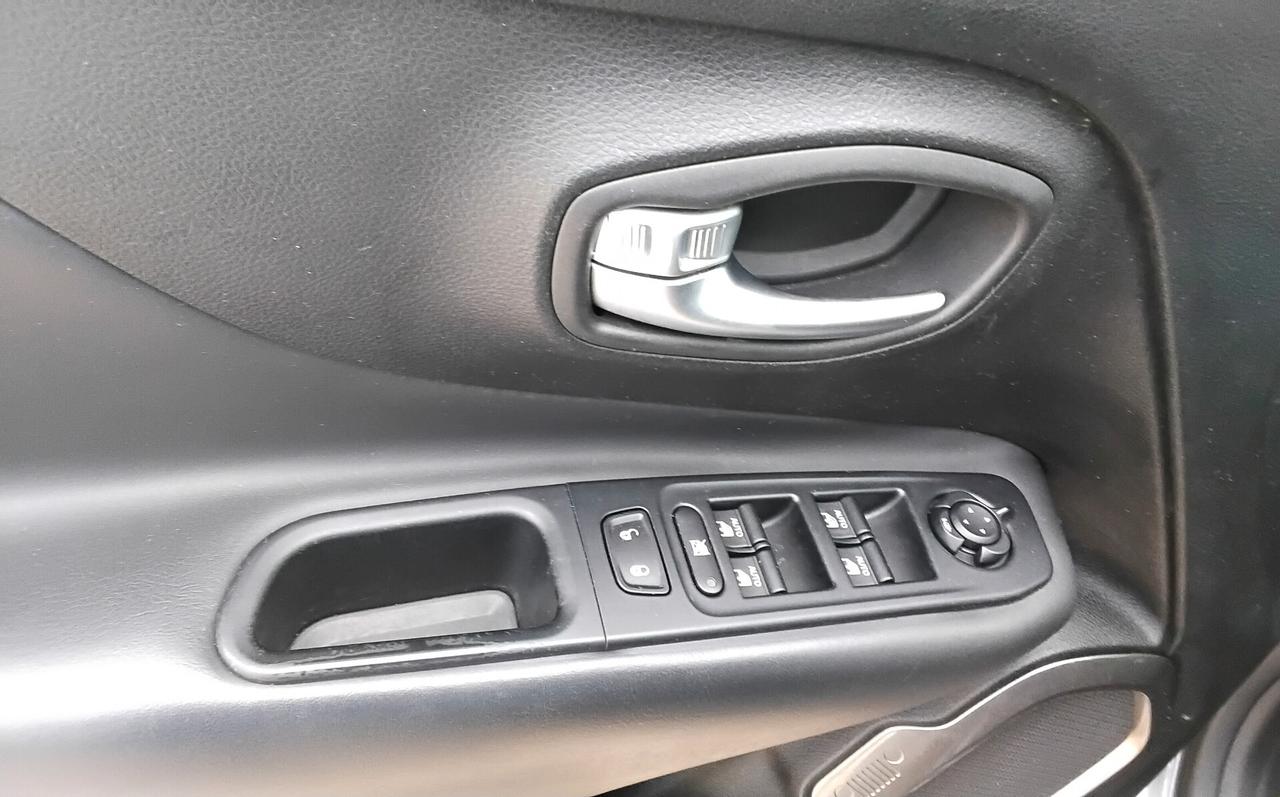 Jeep Renegade 1.3 T4 DDCT Limited