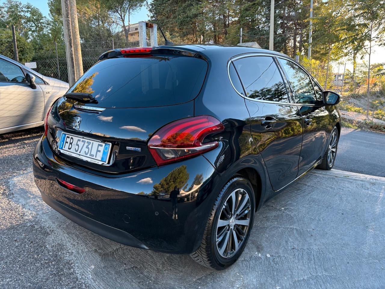 Peugeot 208 Allure KM Certificati (Tetto panoramico)