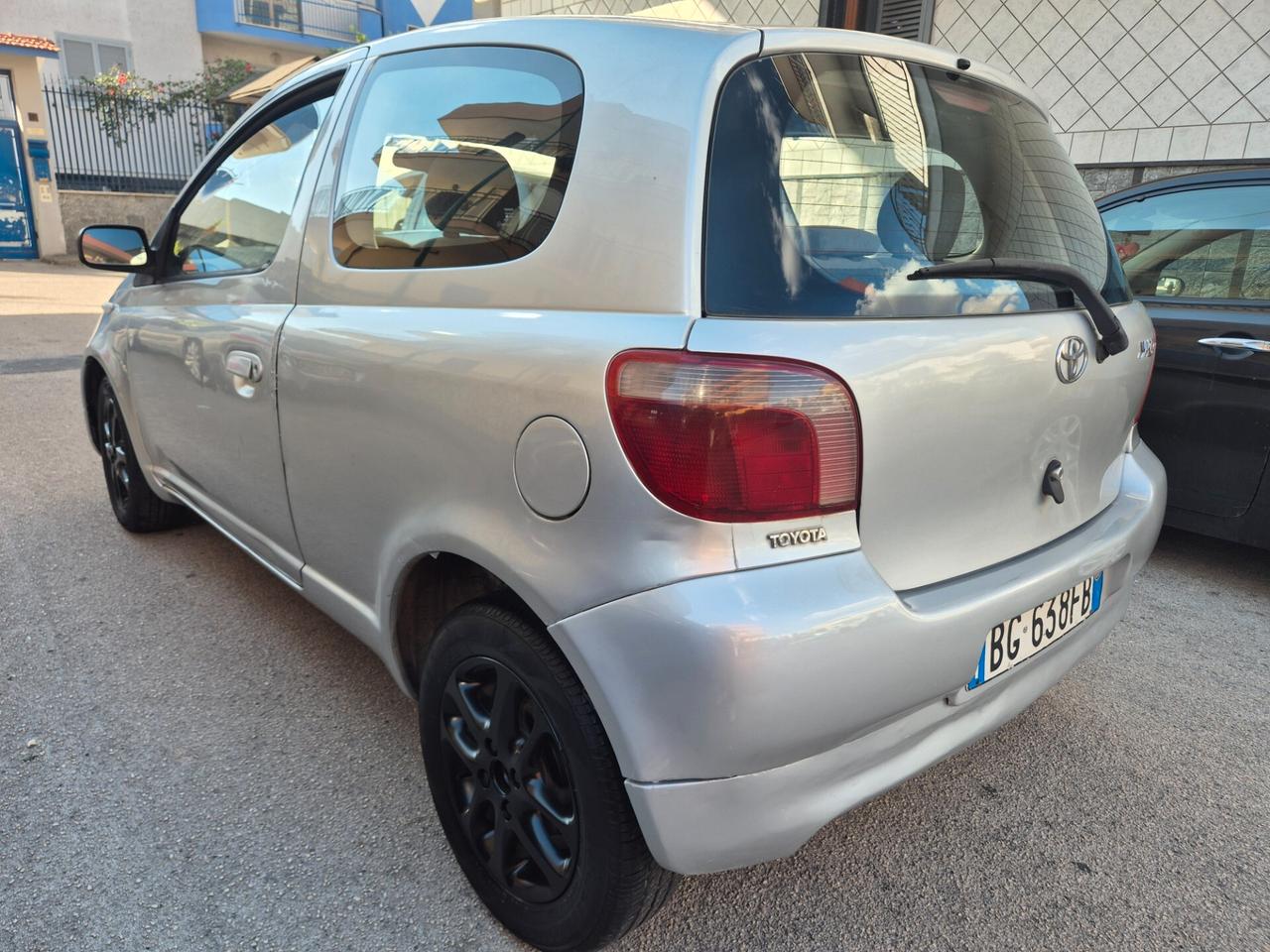 TOYOTA YARIS 1.0 BENZINA PERFETTA DEL 2001