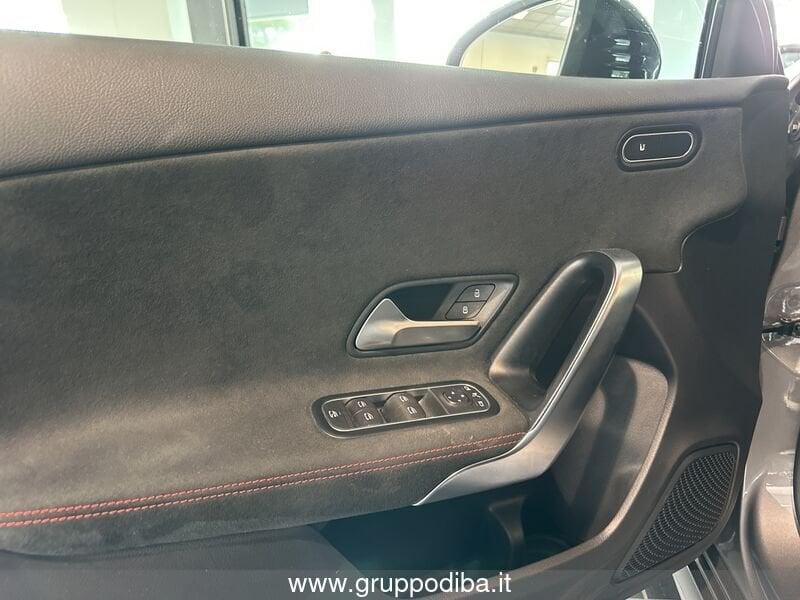 Mercedes-Benz Classe A - W177 2023 A 180 d AMG Line Premium auto