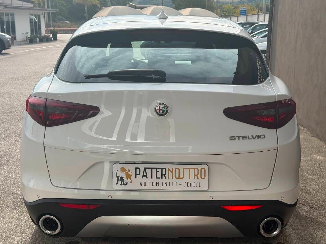 Alfa Romeo Stelvio 2.2 t Business rwd 160cv auto my19