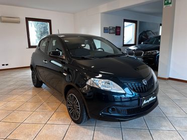Lancia Ypsilon 1.0 FireFly 5 porte S&S Hybrid 2.000 KM