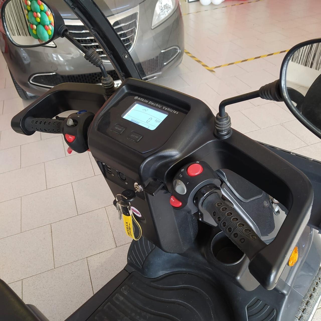 QUADRICICLO ELETTRICO AFISCOOTER S 4W PER ANZIANI E DISABILI - KM0 - 2023