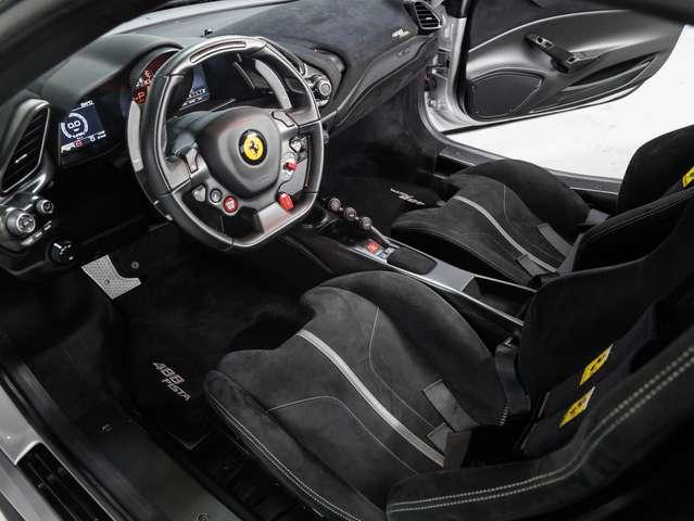 Ferrari 488 Pista
