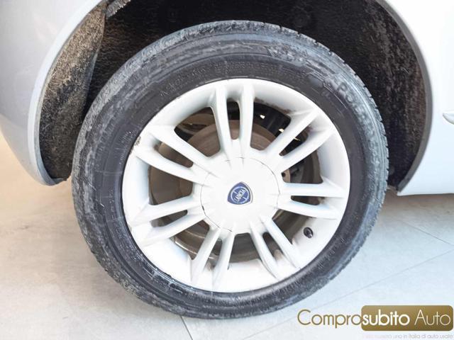 LANCIA Ypsilon 1.2 69 CV Unyca