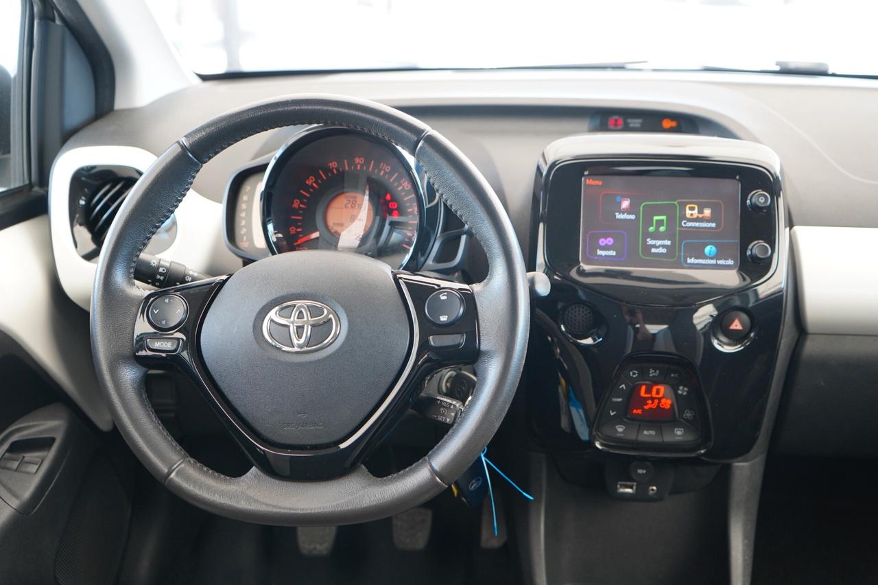 Toyota Aygo 1.0 VVT-i 69 CV 5 porte x-play