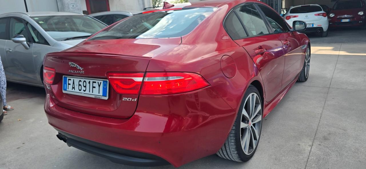 Jaguar XE 2.0 D Turbo 180CV aut. Prestige Business Edition