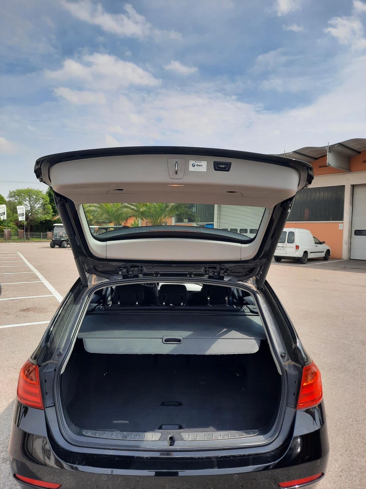 Bmw 318 318d Touring Automatico Navi