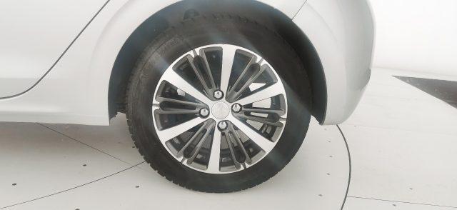 PEUGEOT 208 PureTech 82 5 porte Allure