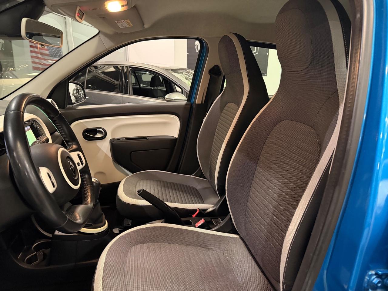 Renault Twingo 1.0 benzina Neopatentati