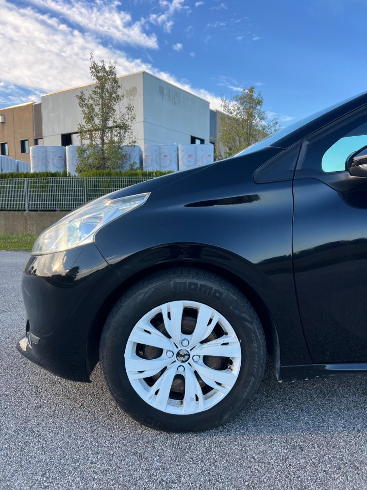Peugeot 208 1.2 VTi 82 CV 5 porte Active