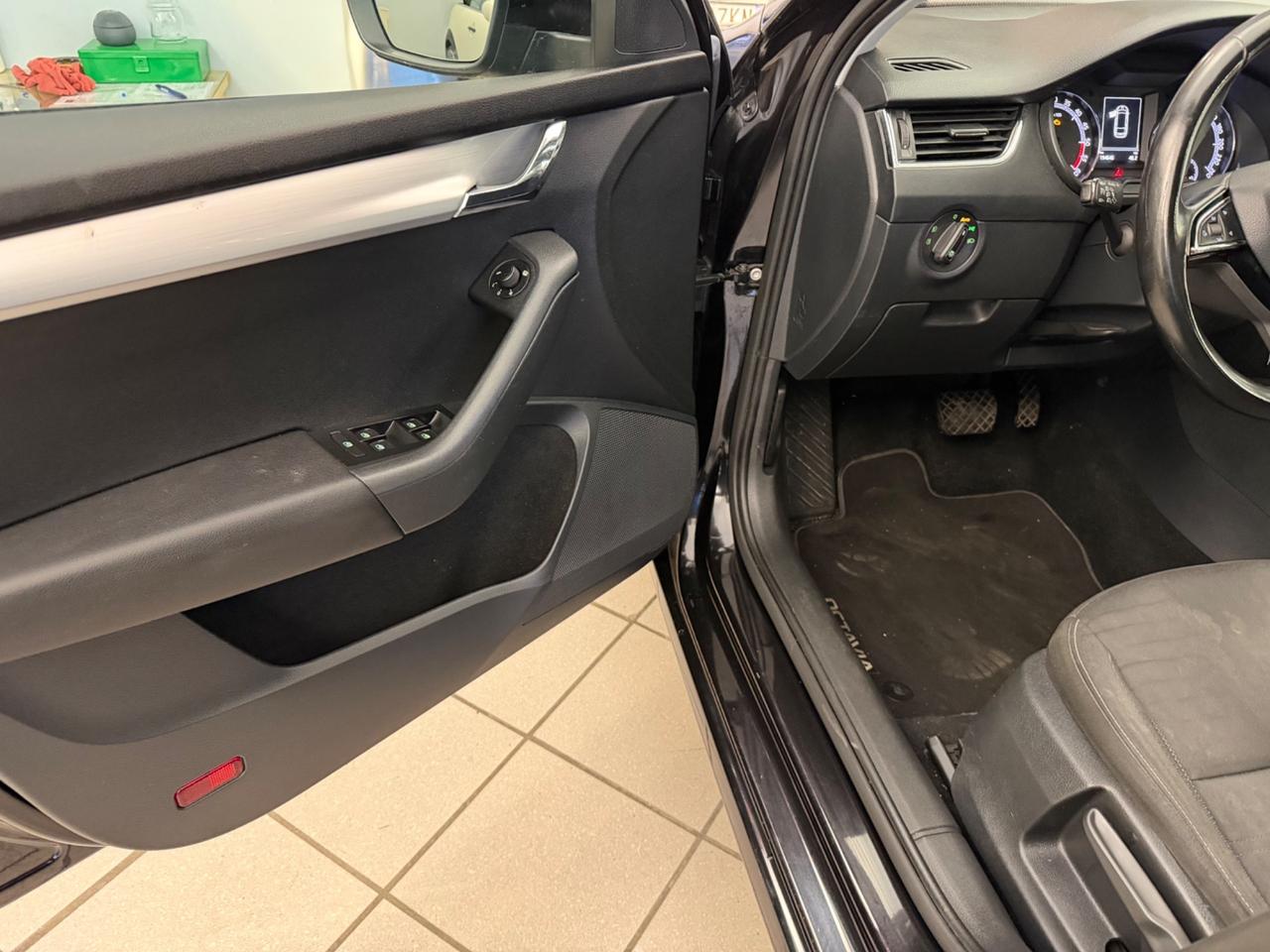 Skoda Octavia 1.6 TDI SCR 115 CV Executive