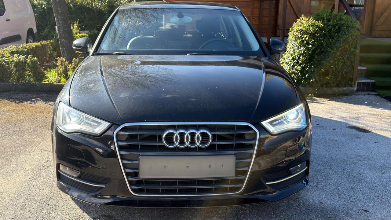 Audi A3 Cabrio 1.6 TDI clean diesel Ambiente
