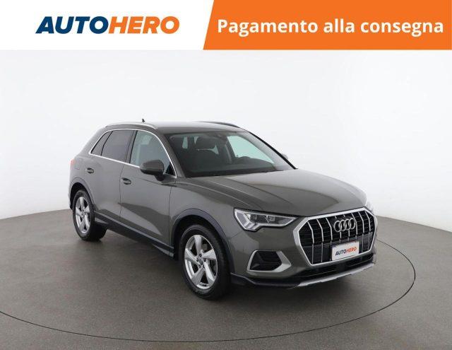 AUDI Q3 35 TFSI Business Advanced