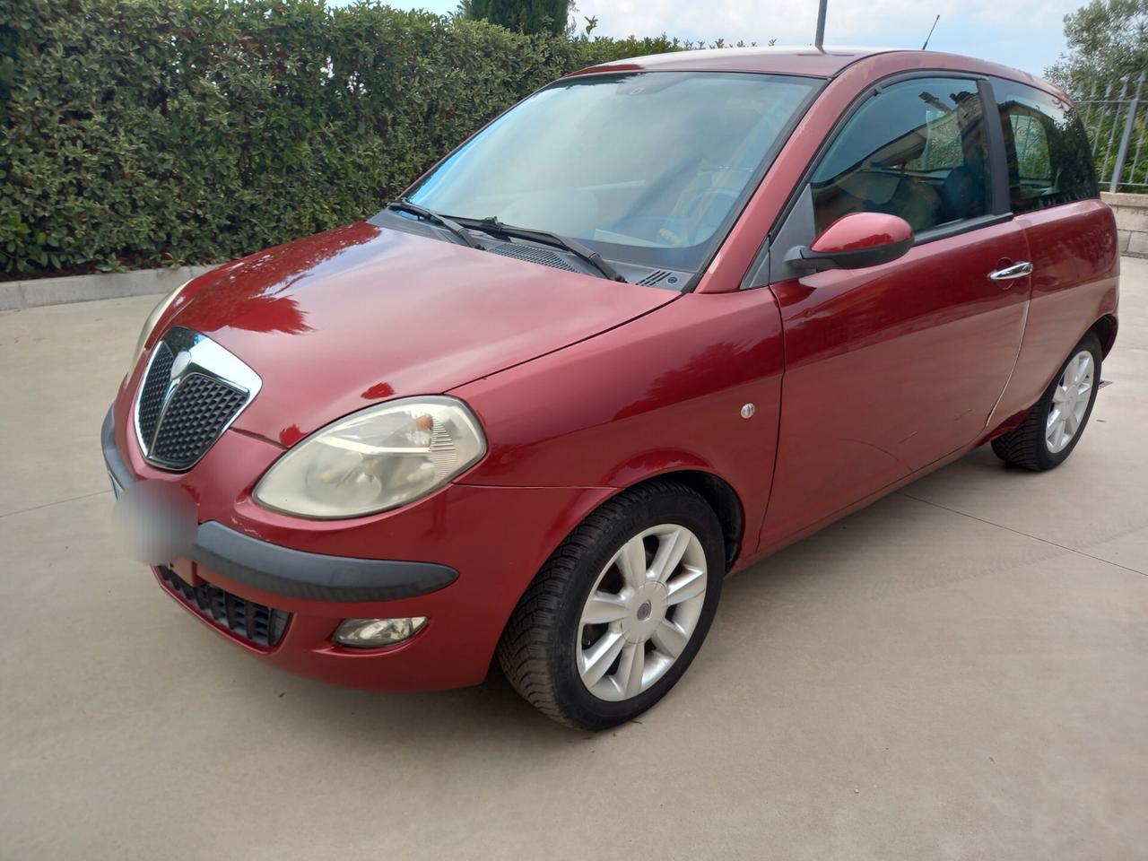 Lancia Ypsilon 1.4 16V Argento