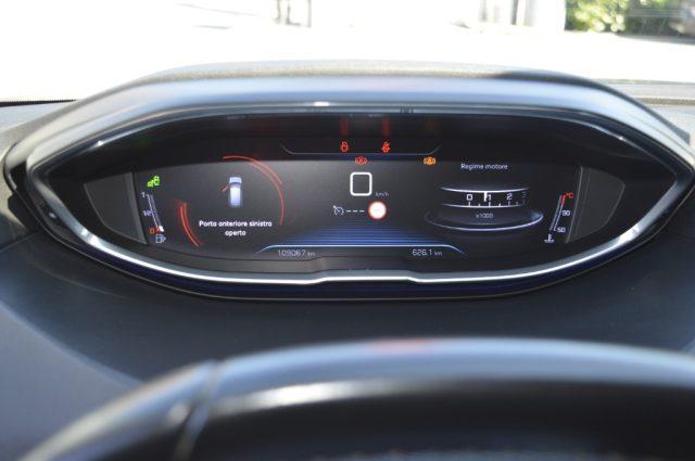 PEUGEOT 3008 BlueHDi 130 S&S Allure