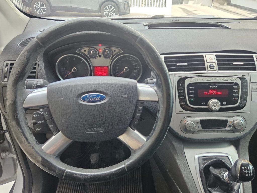 Ford Kuga 2.0 TDCi 136 CV 2WD Titanium