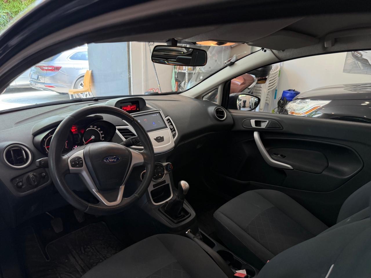 Ford Fiesta 1.4 GPL BENZINA 2012 neopatentati