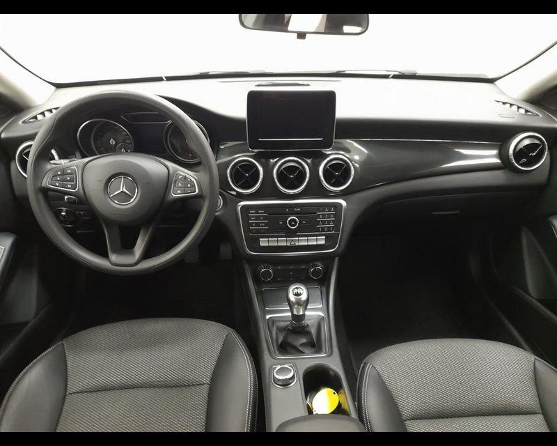 Mercedes-Benz CLA - C/X 117 Shooting Brake 180 d Sport FL
