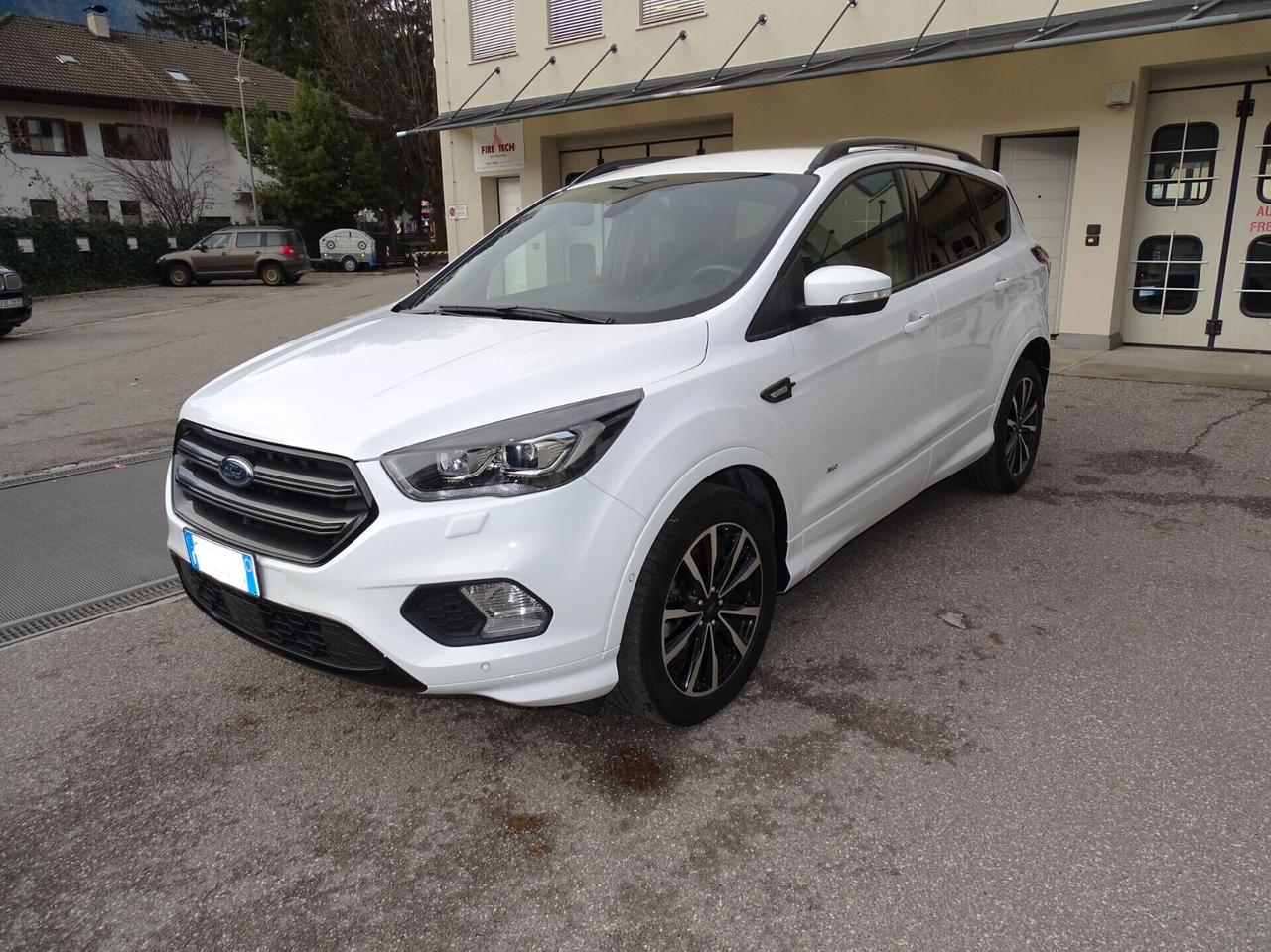 Ford Kuga 2.0 TDCI 150 CV S&S 4WD Powershift ST-Line