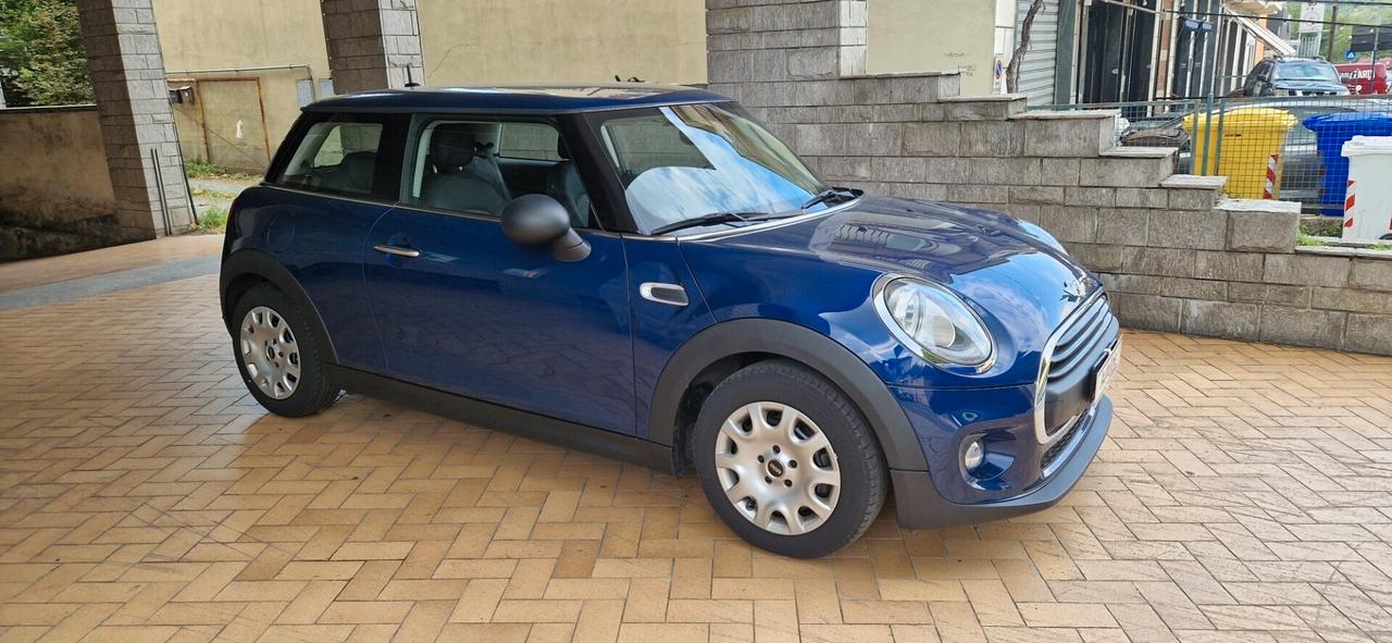 Mini 1.2 One 75 CV KM . 67.881 TAGLIANDATA UFFICIALE MINI