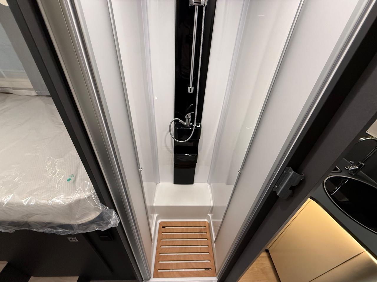 LAIKA KOSMO 409 L 7.40 4 POSTI OMOLOGATI