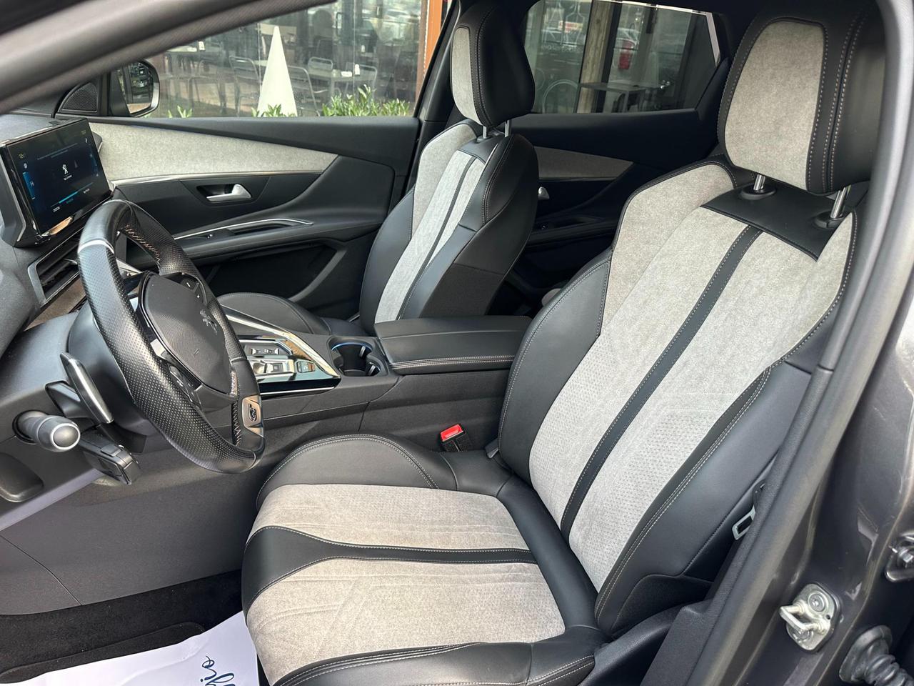 Peugeot 3008 3008 1.6 hybrid4 phev GT Pack 300cv e-eat8