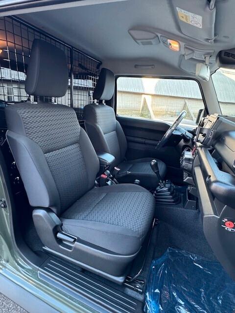 Suzuki Jimny 1.5 5MT PRO (N1)