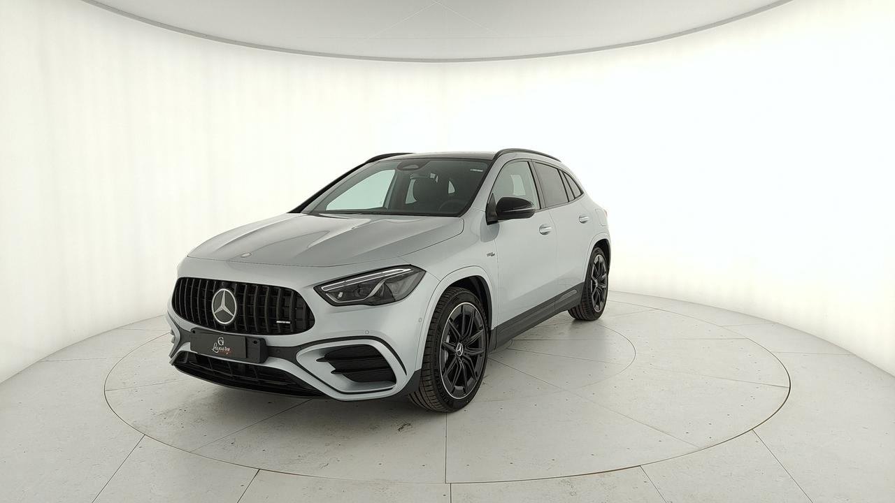 Mercedes-Benz Mercedes-AMG GLA 35 4MATIC