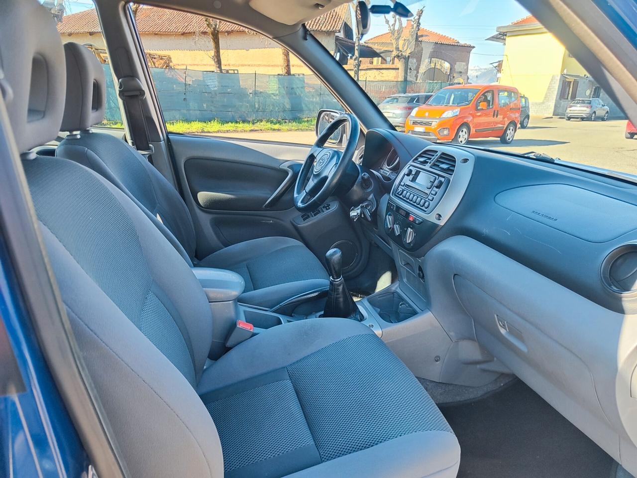 Toyota RAV 2.0 benzina