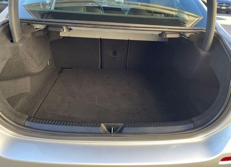 Mercedes-Benz Classe A A 180 d Sport auto