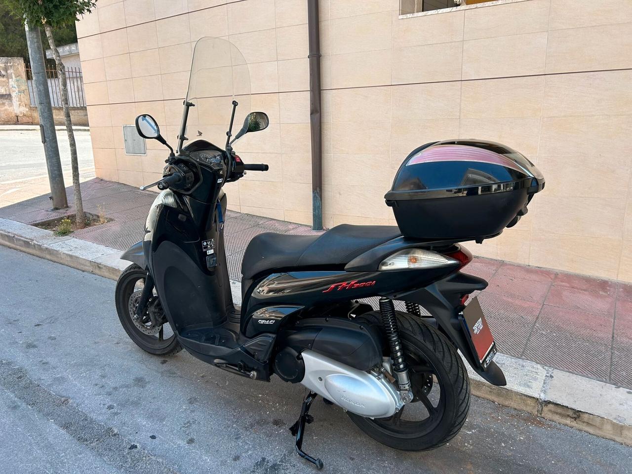 Honda SH 300 i SPORT