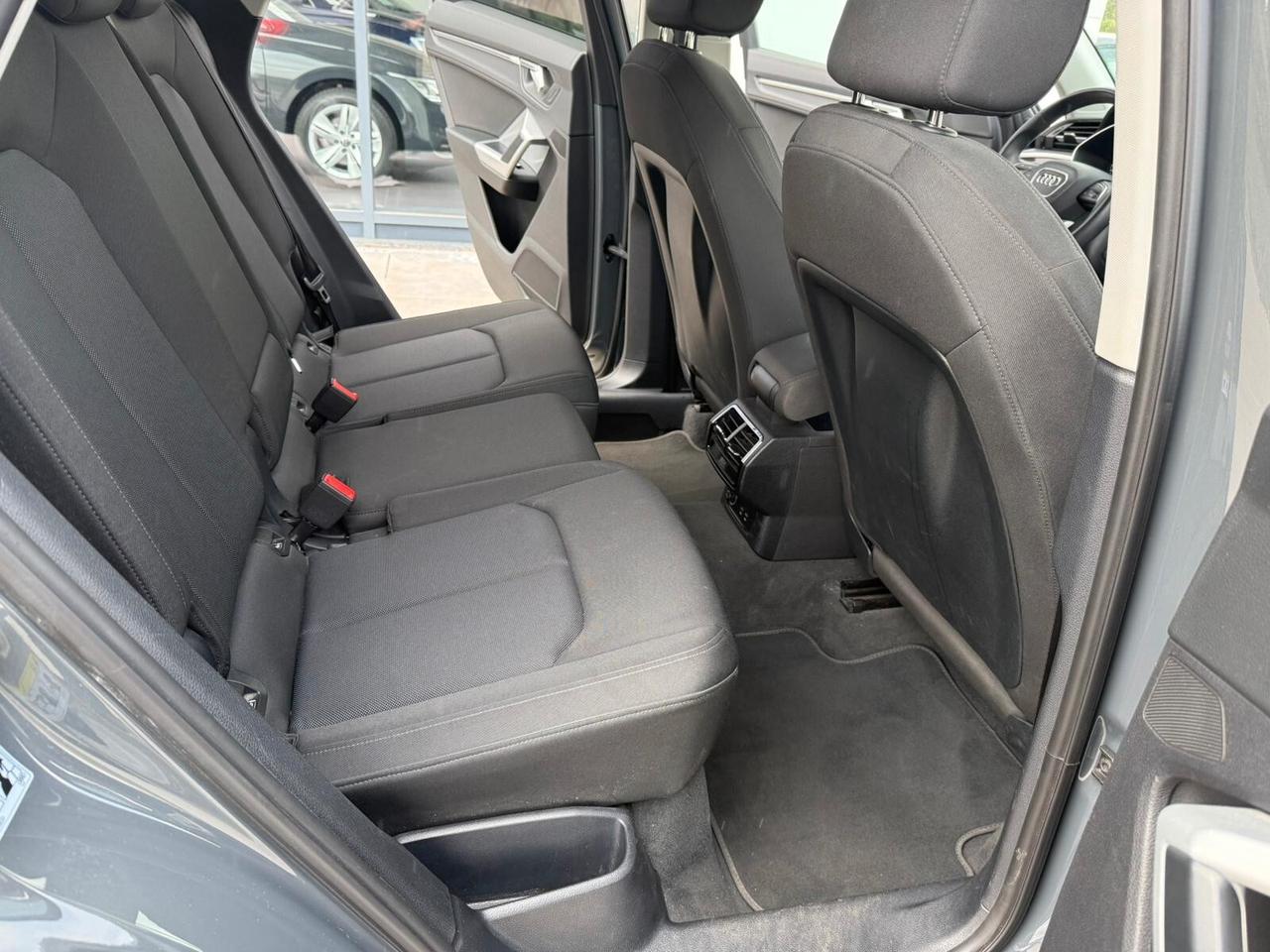 Audi Q3 35 TDI S tronic Business Advanced