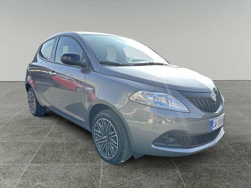 Lancia Ypsilon 1.0 FireFly 5 porte S&S Hybrid Oro