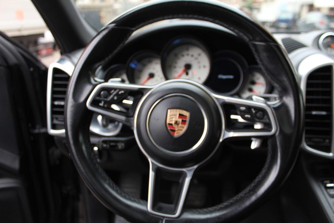 Porsche Cayenne 3.0 Diesel Platinum Edition