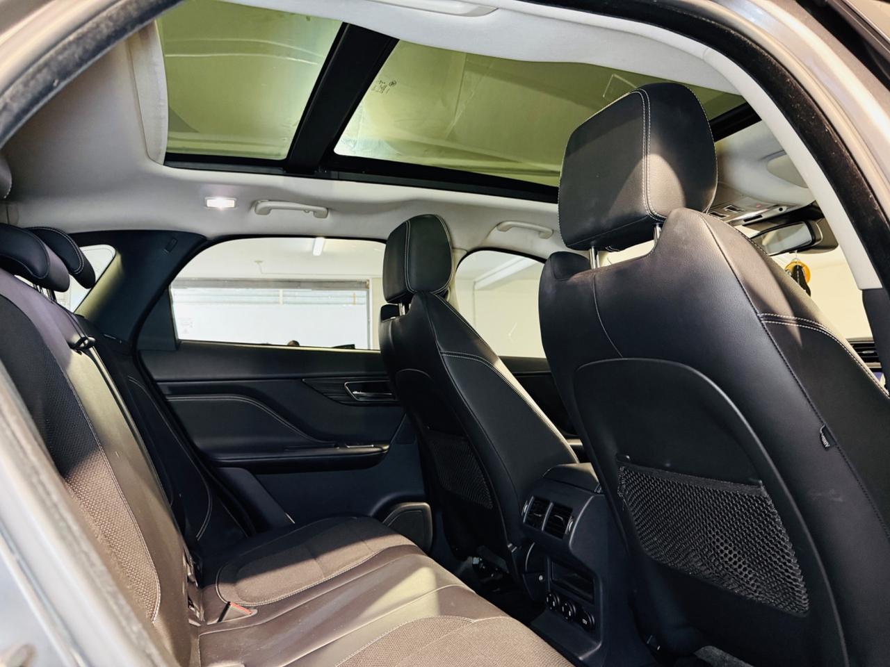 Jaguar F-Pace 3.0 300 CV AWD R-DYNAMIC*UNIPRO*TETTO
