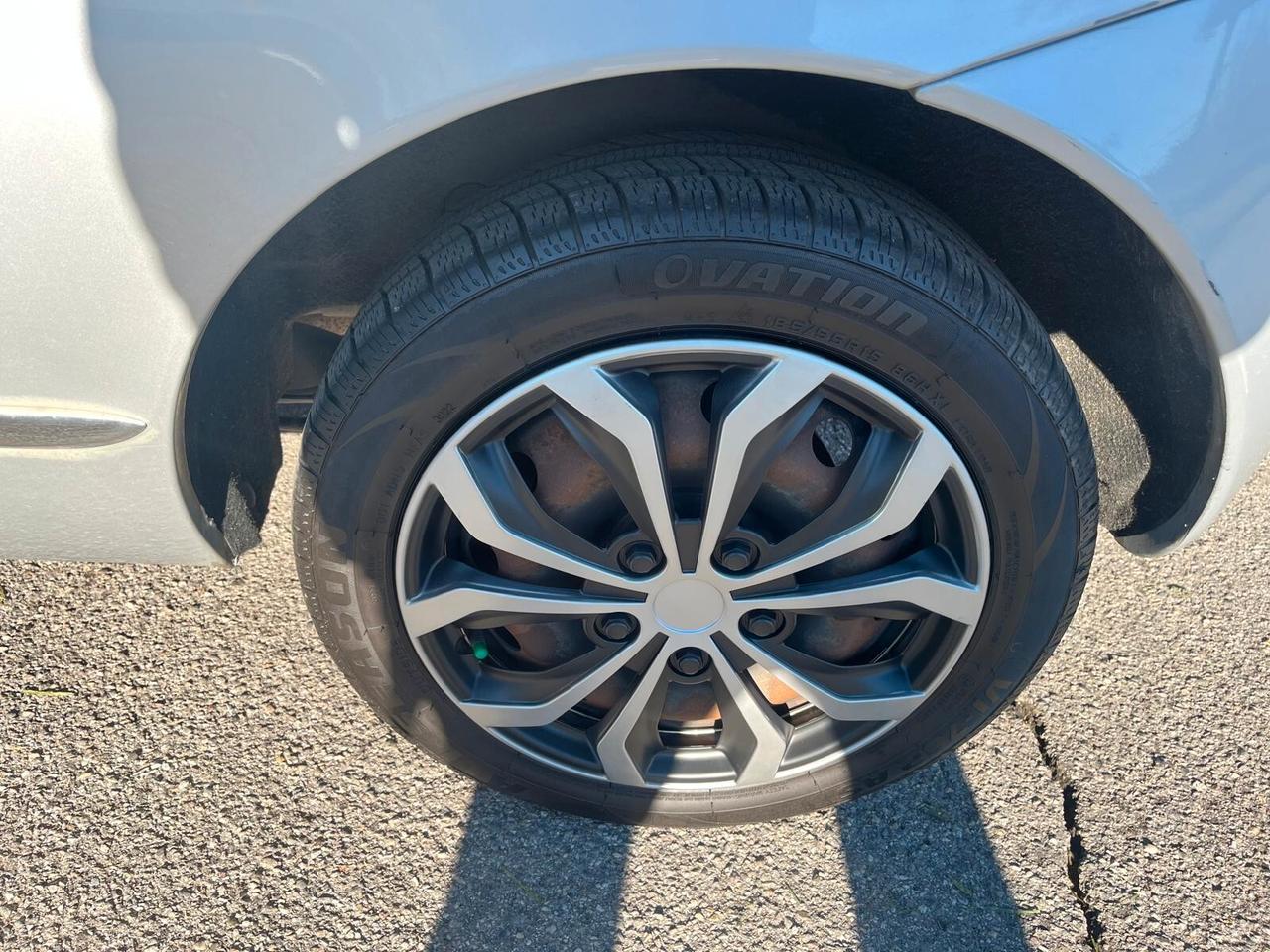 Lancia Ypsilon 1.2 69 CV