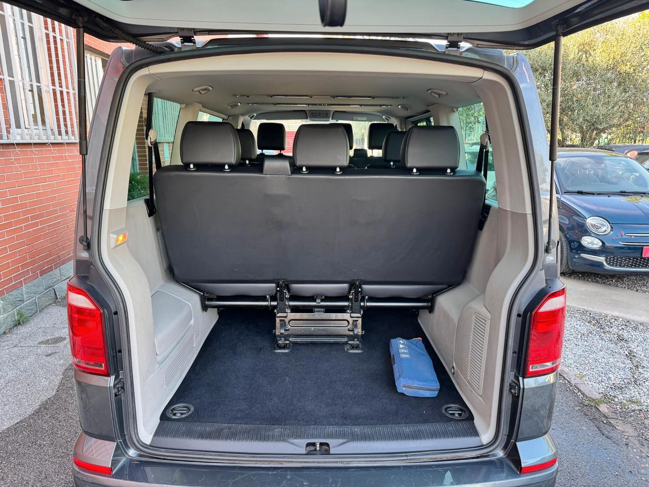 Volkswagen Caravelle 2.0 TDI 150CV DSG Comfortline