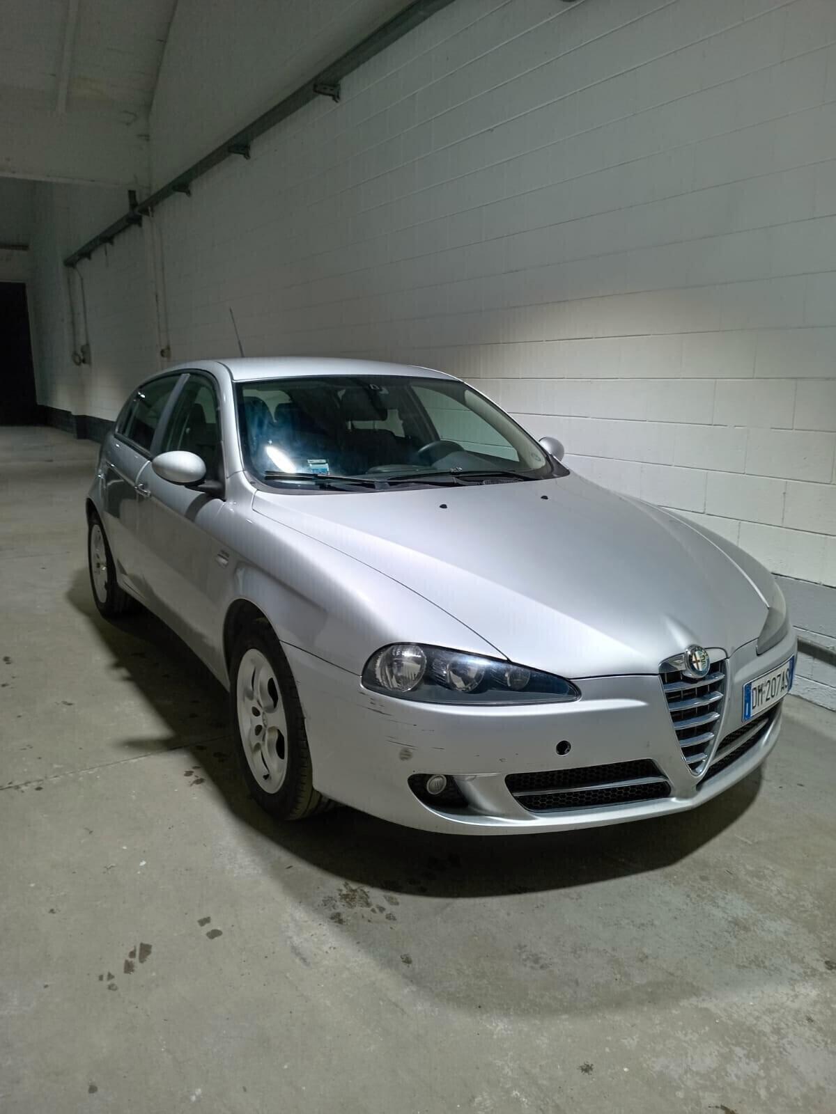 Alfa Romeo 147 1.6 16V TS (105) 5 porte Progression METANO