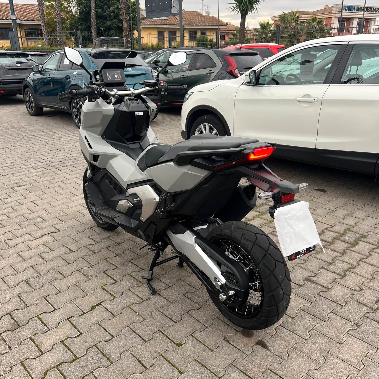 Honda X-ADV 750 SPORT