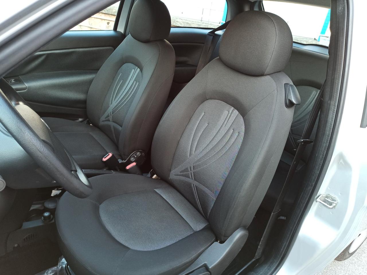 Lancia Ypsilon 1.2 69 CV Diva