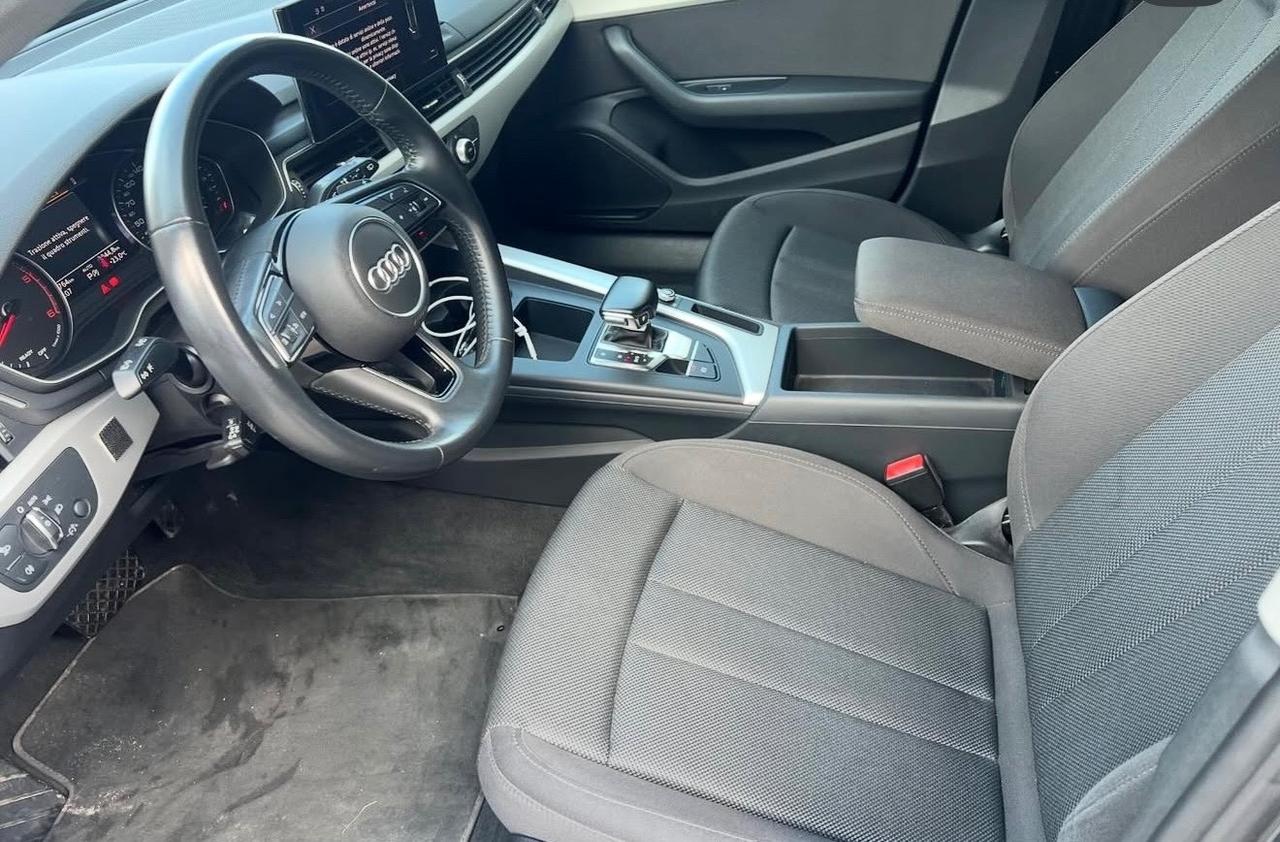 Audi A4 Avant 35 TDI S tronic Business Advanced PDC